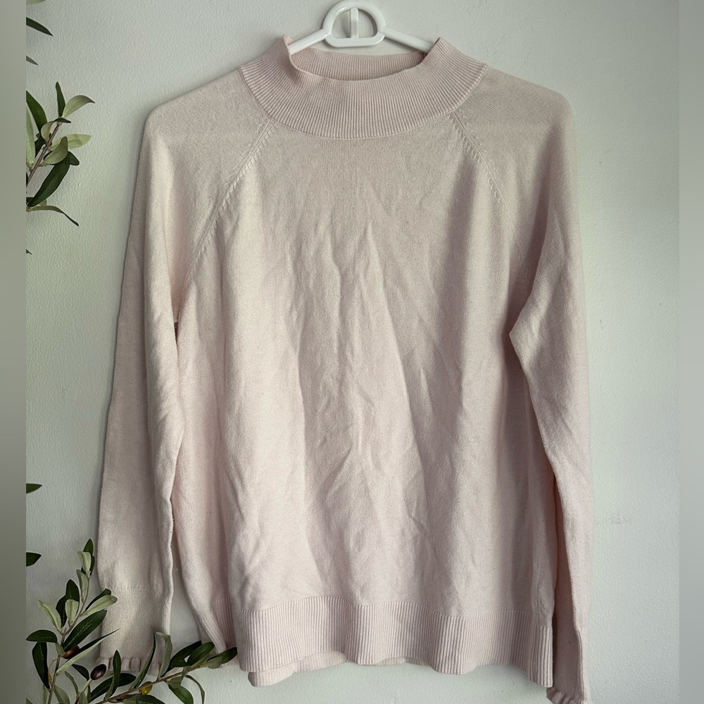 LOFT Soft Cream Knit Sweater Bin G
